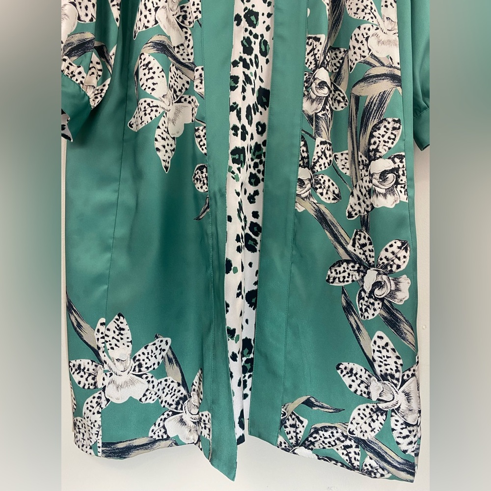 Chicos Reversible Floral To Animal-Print Duster Jacket size size 2 (12-14) - Picture 6 of 14